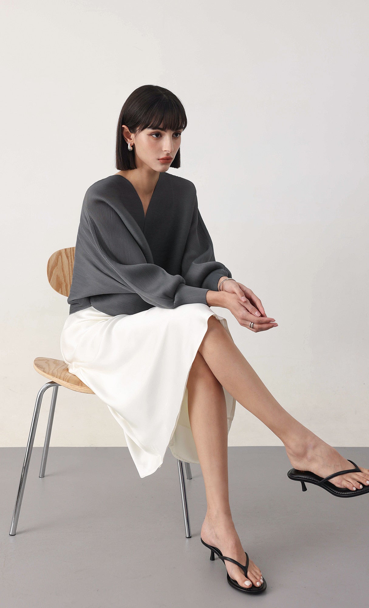 Pleatsmood Ray Pleats Cardigan Charcoal