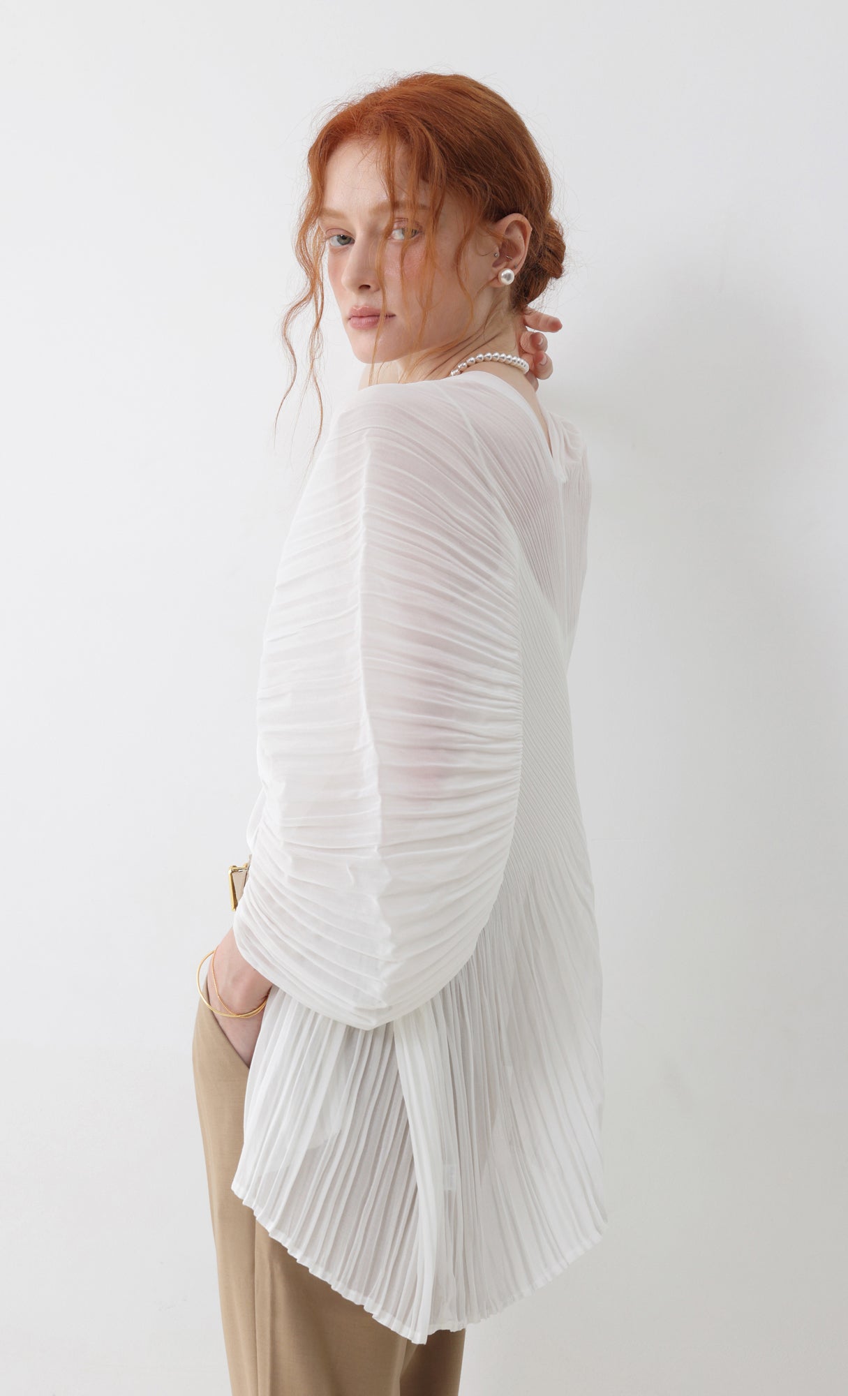 Pleatsmood Aban Pleats Puff Cardigan Ivory