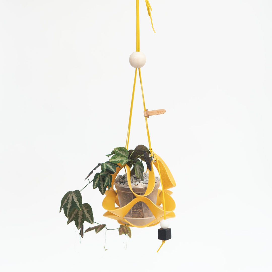 Plats Hanging Pot Cover Dangle P (Petite Size)