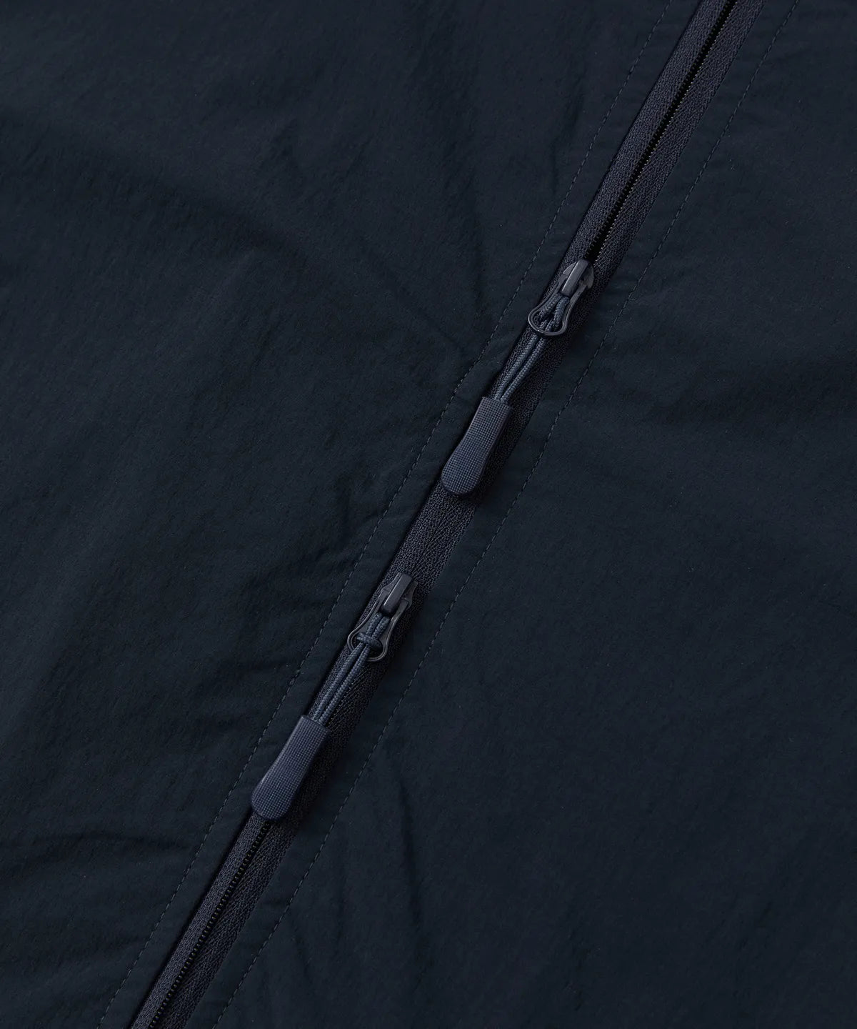 Essential Running Rain Hood Windbreaker