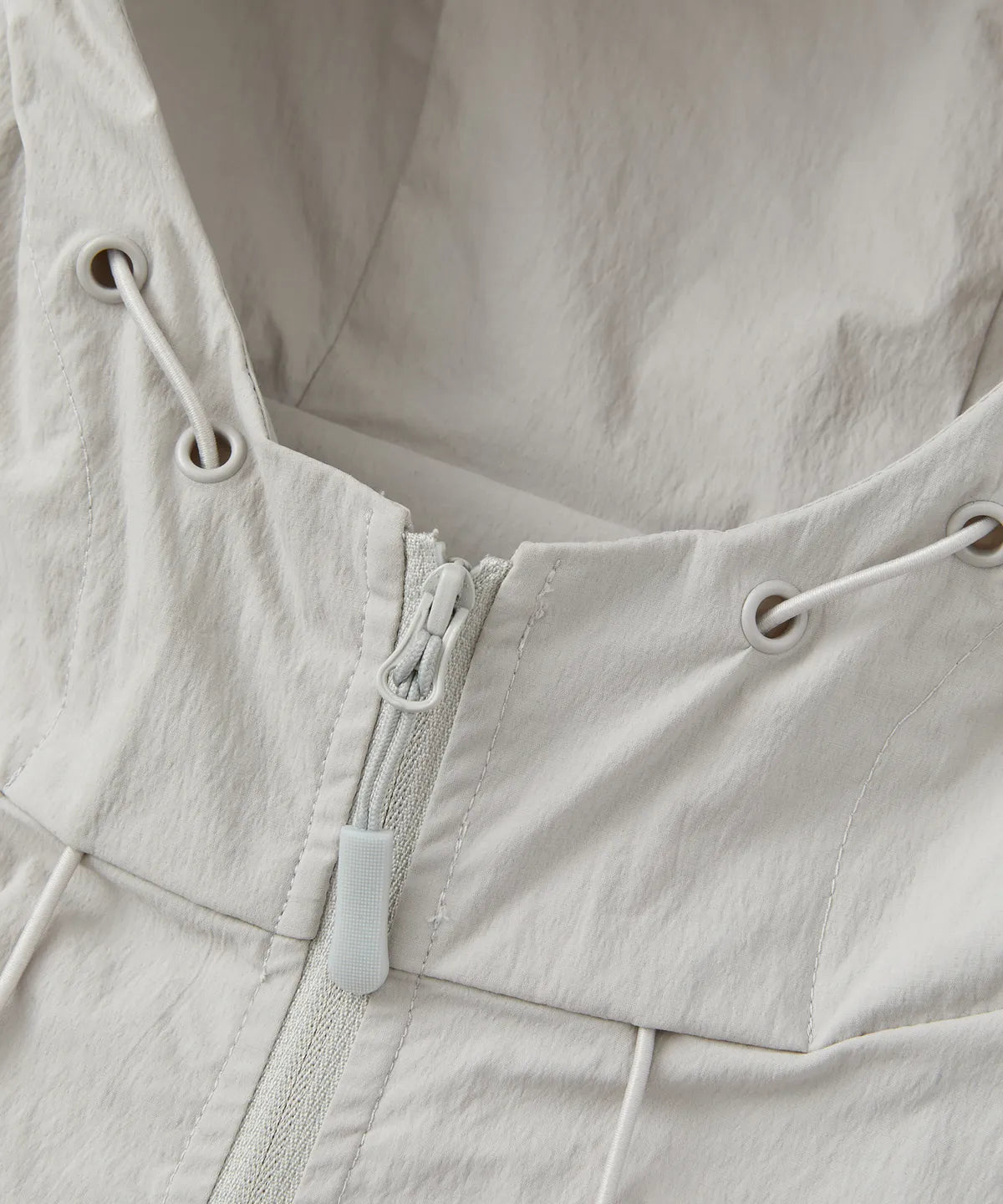 Essential Running Rain Hood Windbreaker