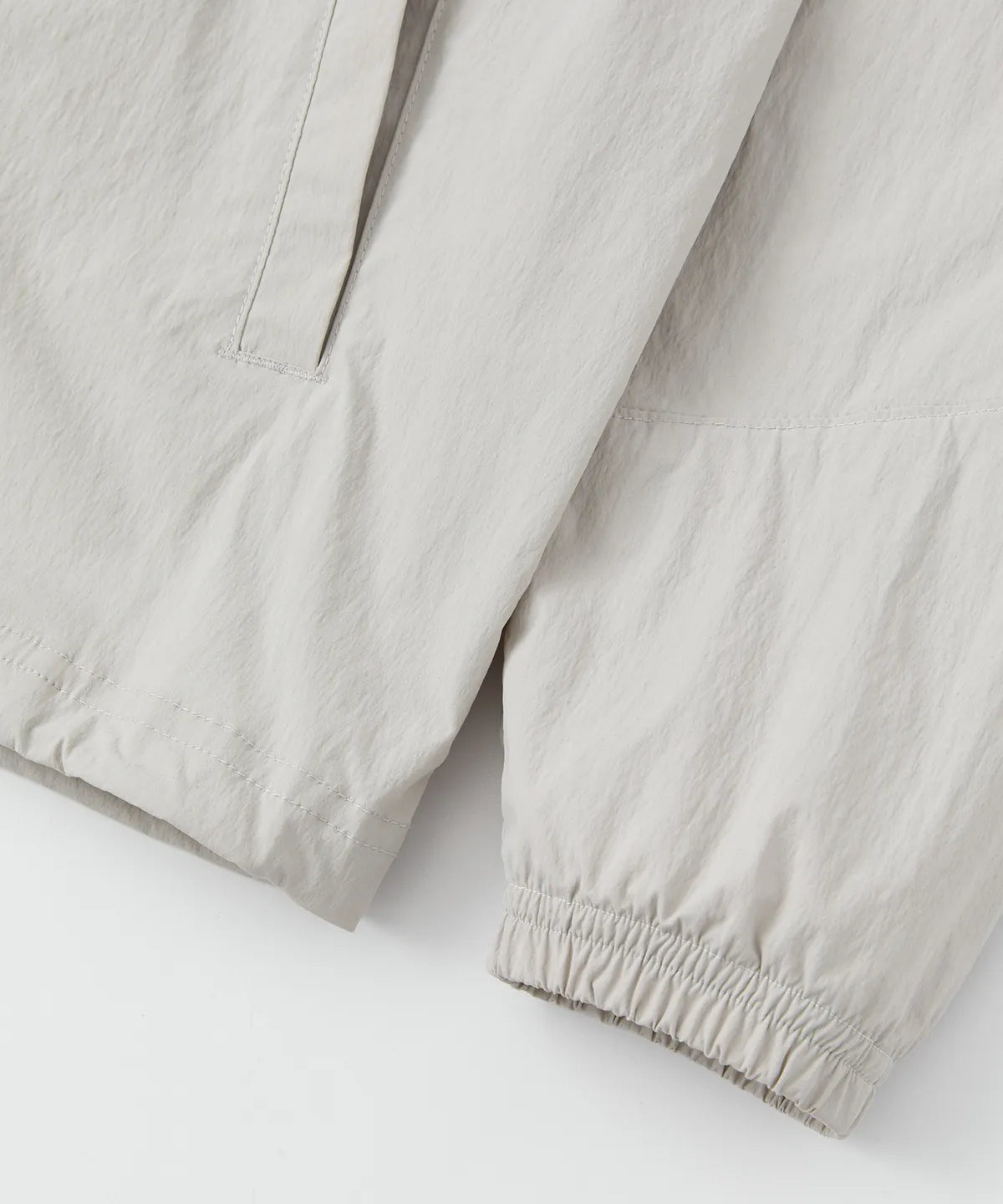 Essential Running Rain Hood Windbreaker