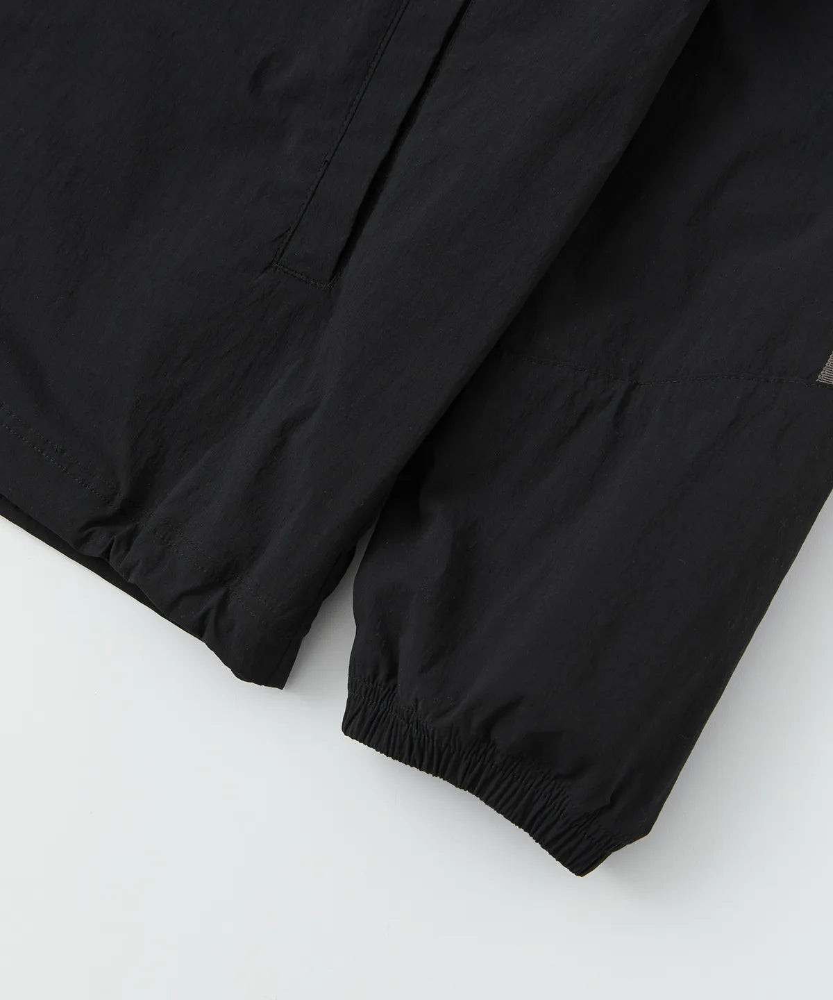 Essential Running Rain Hood Windbreaker