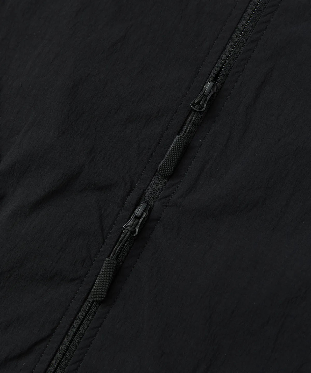 Essential Running Rain Hood Windbreaker