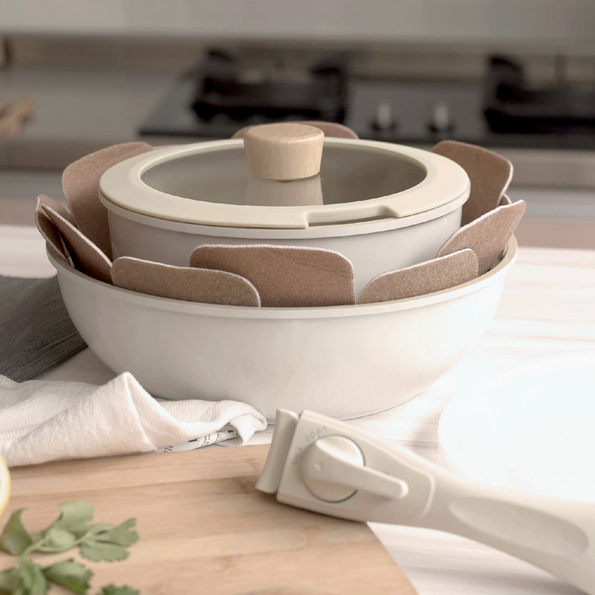MIDAS Plus FIKA collection Ivory 7pc set (Wok, Frypan and Pot w/ detachable Handle)