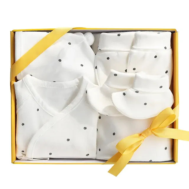 MOMS NATURE Birthday Celebration Gift Organic 5-piece set (Maternity + Bonnet + Hand/Foot/Innerwear)