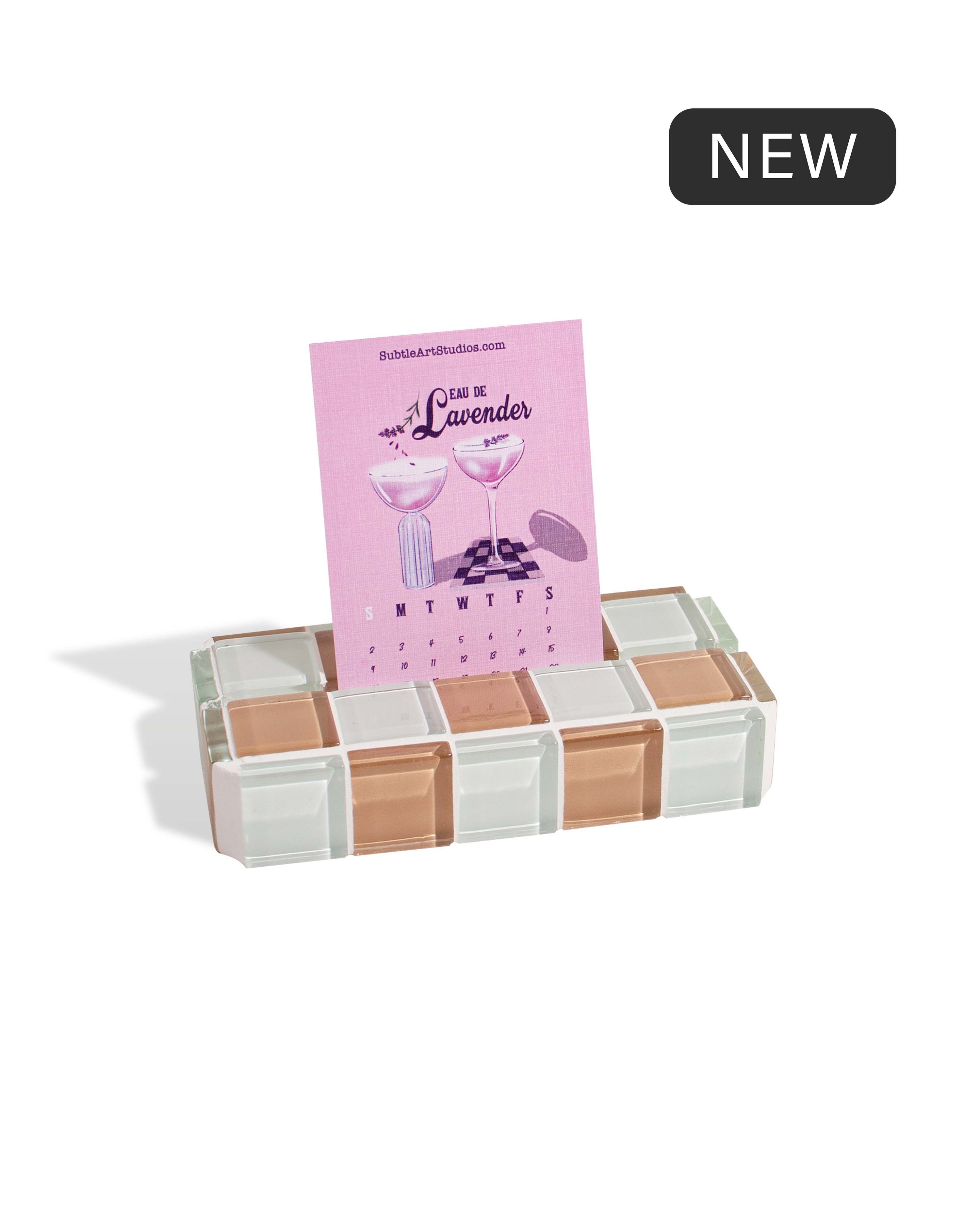 PICTURE STAND - Hazelnut Milk Chocolate