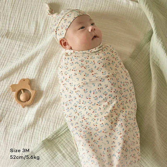 CONNIE Newborn Bamboo Swaddling Pouch & Hat Gift Set