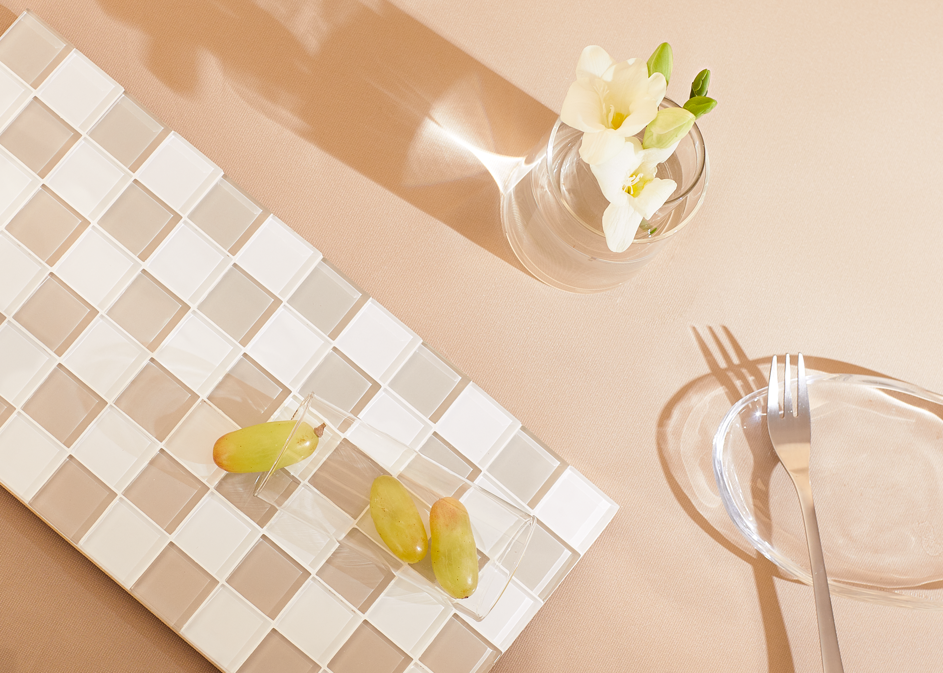 GLASS TILE DECORATIVE TRAY - Beige & White Checkered